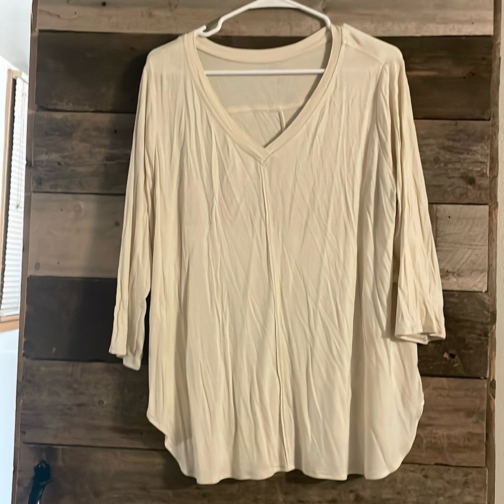 Soft yellow tee